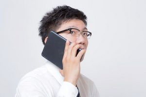 iPadは、インターネット接続が前提。説明書はネット経由で購入。