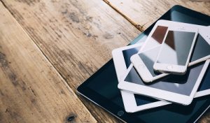 iPadは、コミュニケーションツールとしての利用に向いていますが、 業務利用では、使いくい